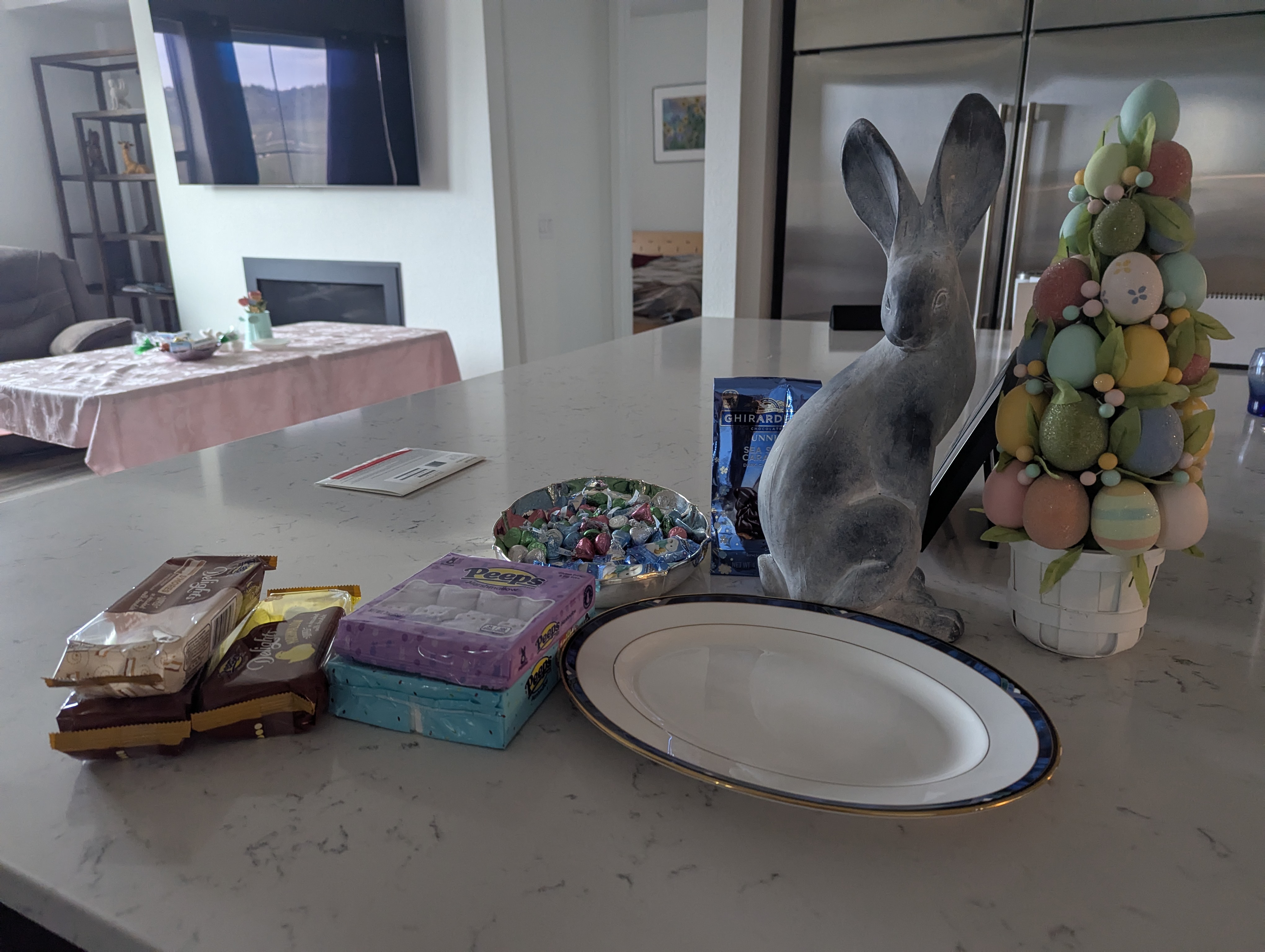 Easter bunnies, Easter decorations